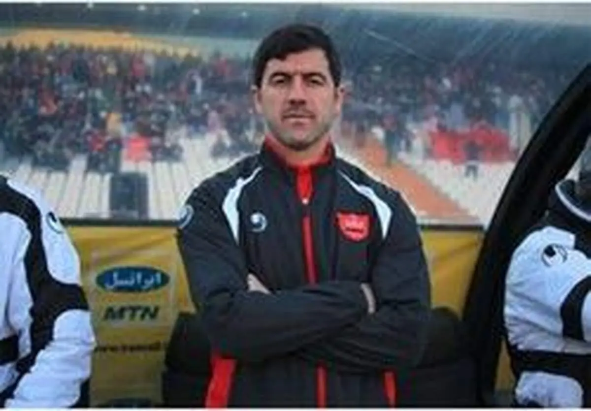 آقاکریم؛ مرد جنجالی سیاه پوش پرسپولیس+ عکس