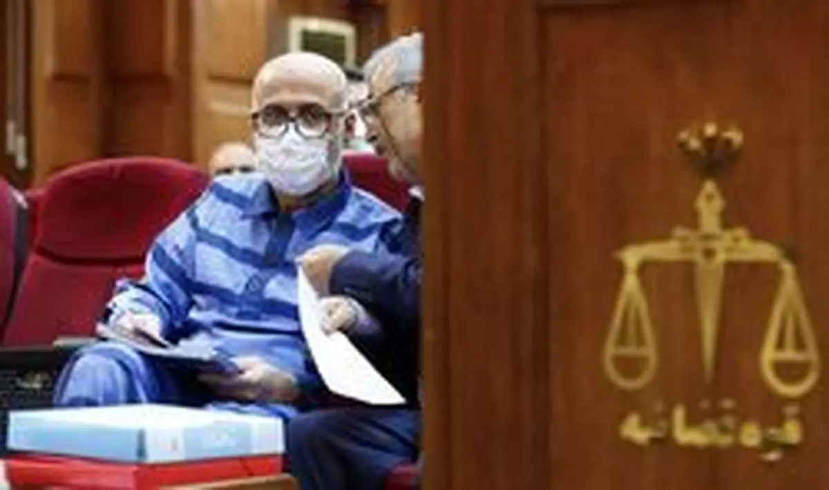وکیل دانیال زاده: موکلم چارهای جز اخذ تسهیلات بانک ملی نداشت/پای مه آفرید به دادگاه دانیال زاده کشیده شد