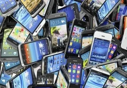 ممنوعیت واردات موبایل‌های دکمه‌ای به کشور 