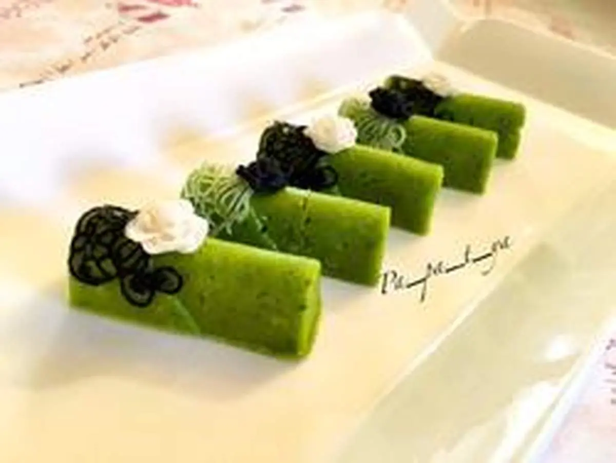 طرز تهیه حلوای پسته
