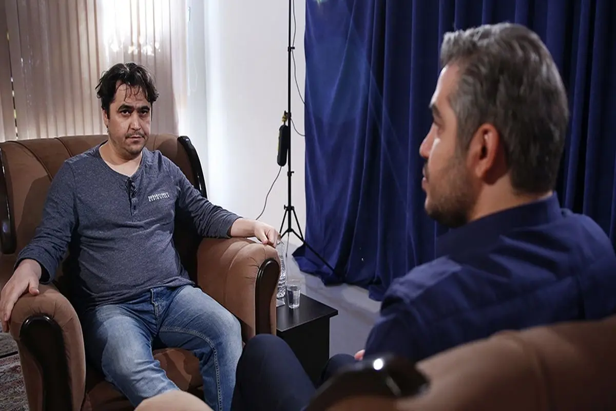 پخش مصاحبه تلویزیونی روح الله زم پس از حکم اعدام + فیلم
