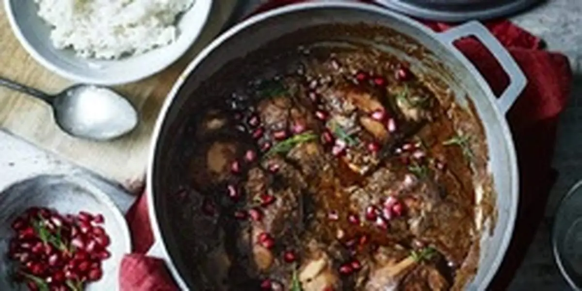 طرز تهیه خورش فسنجان با انار