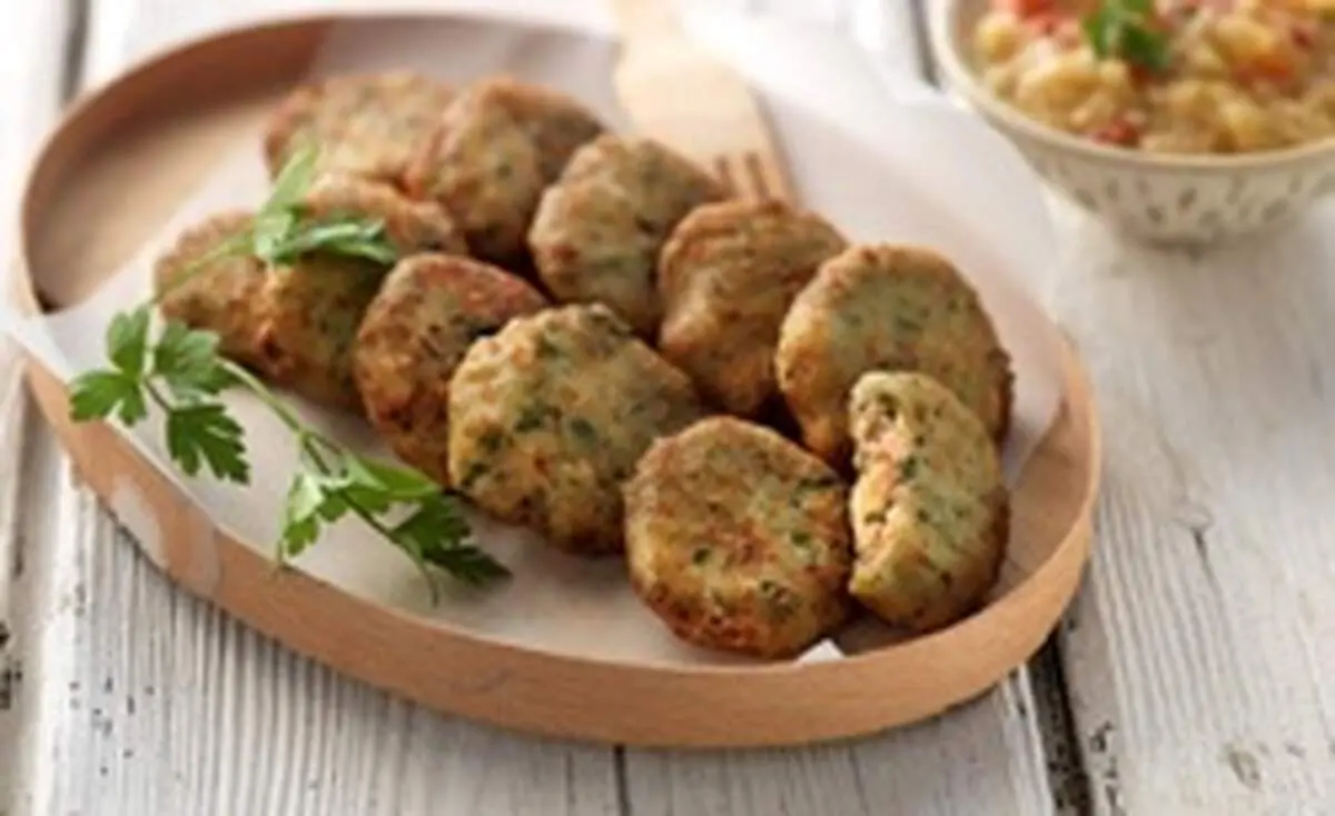 طرز تهیه کراکت بادمجان و سیب زمینی