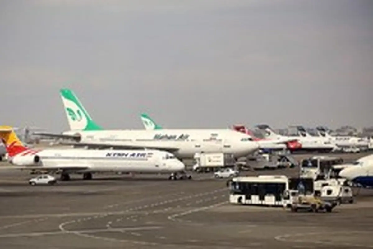 امیرمکری:جا به جایی مسافران در فرودگاه‌های کشور ۴۷ درصد کاهش یافت
