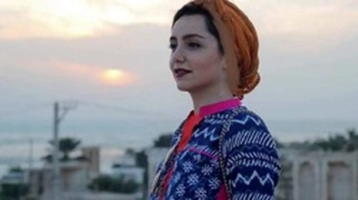 سلفی کرونایی نازنین بیاتی + بیوگرافی وعکس