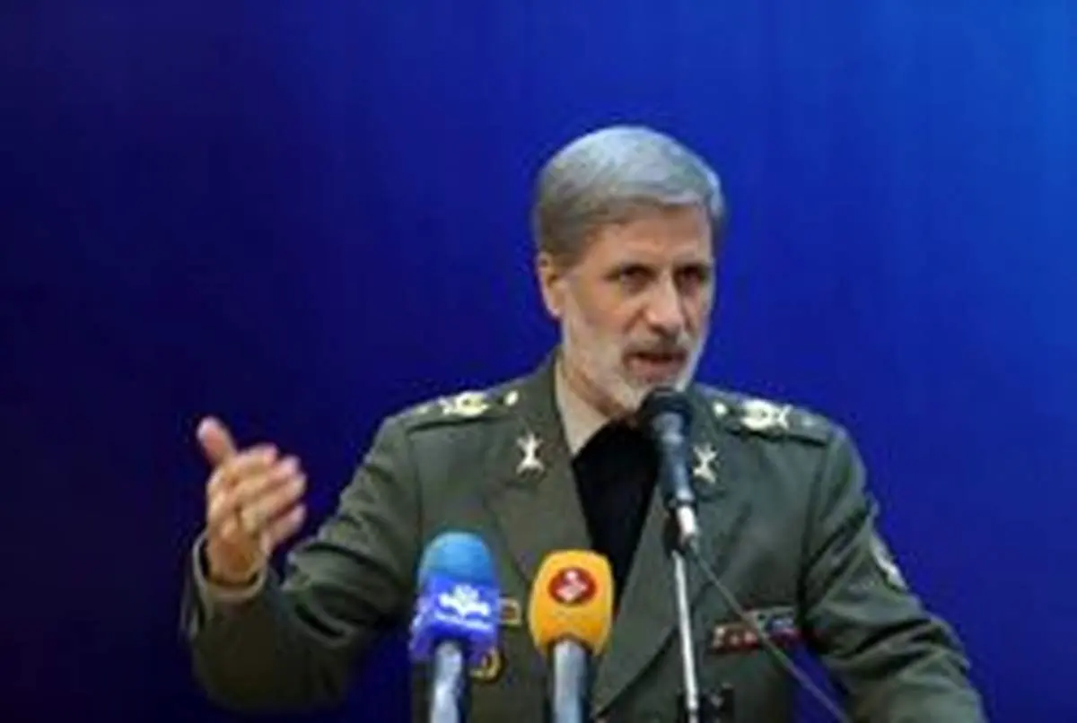 حاتمی: تحریمها تاثیری بر پیشرفتهای دفاعی ایران نداشته است