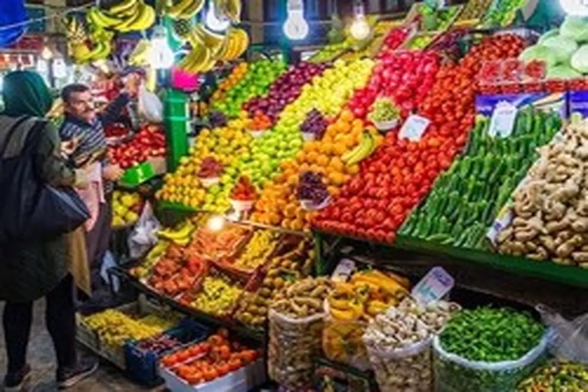 قیمت میوه و سبزیجات در بازار سه شنبه ۱۷ تیر ۹۹ + جدول