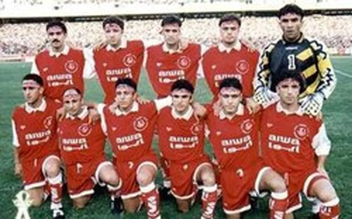 اتوبوس‌سواری ستاره‌های دهه ۷۰ پرسپولیس+عکس