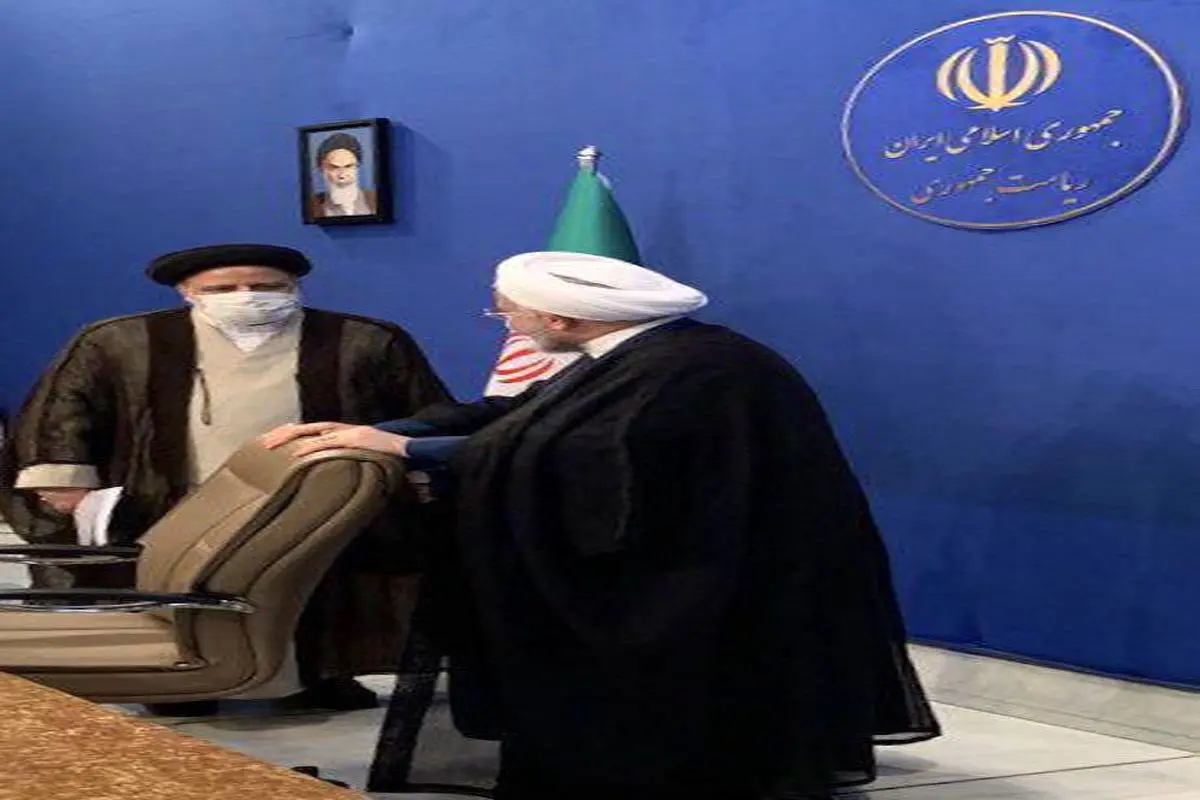 روحانی و رئیسی در حاشیه جلسه شورای عالی انقلاب فرهنگی+عکس
