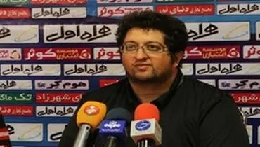 سرمربی ماشین‌سازی تبریز به نشست خبری نرسید