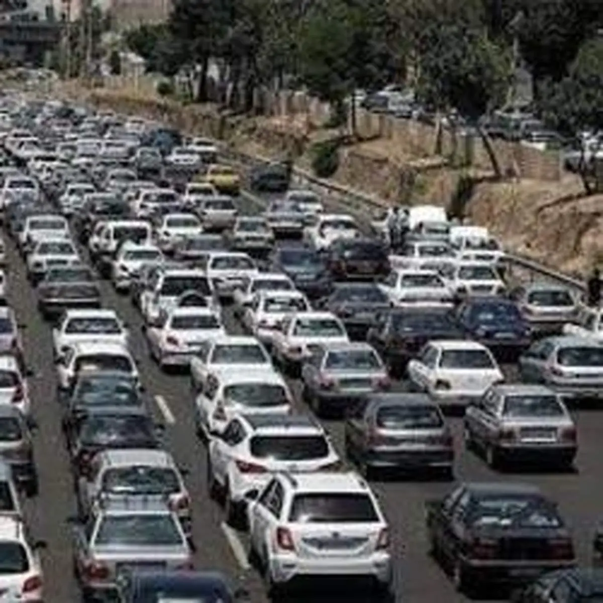 کدام جاده‌ها ترافیک سنگین دارند؟