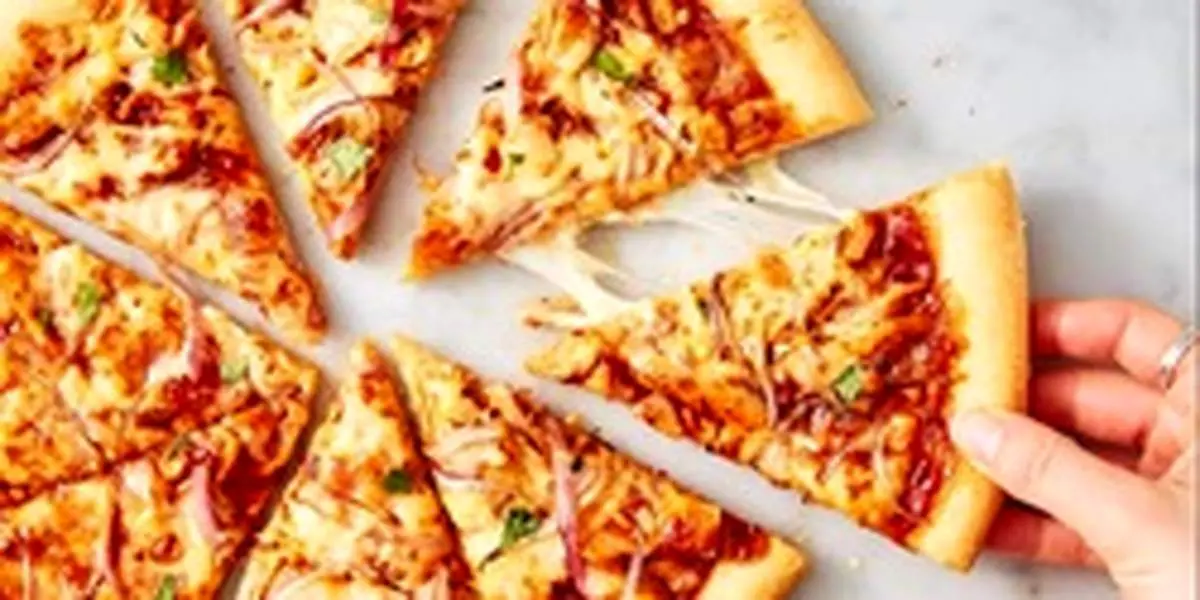 طرز تهیه پیتزا مرغ باربیکیو