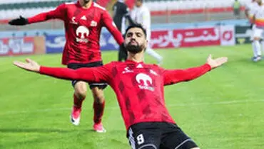 سانحه رانندگی برای هافبک تراکتور