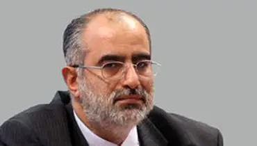 واکنش هشدارآمیز حسام‌الدین آشنا به تهدید هواپیمای ایران توسط جنگنده آمریکایی