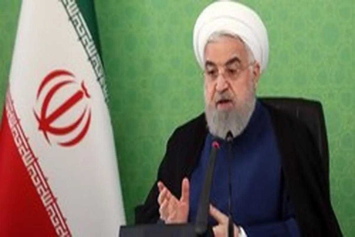 روحانی: از هیچ دستگاهی تعلل در الکترونیکی کردن خدمات را نمی پذیریم