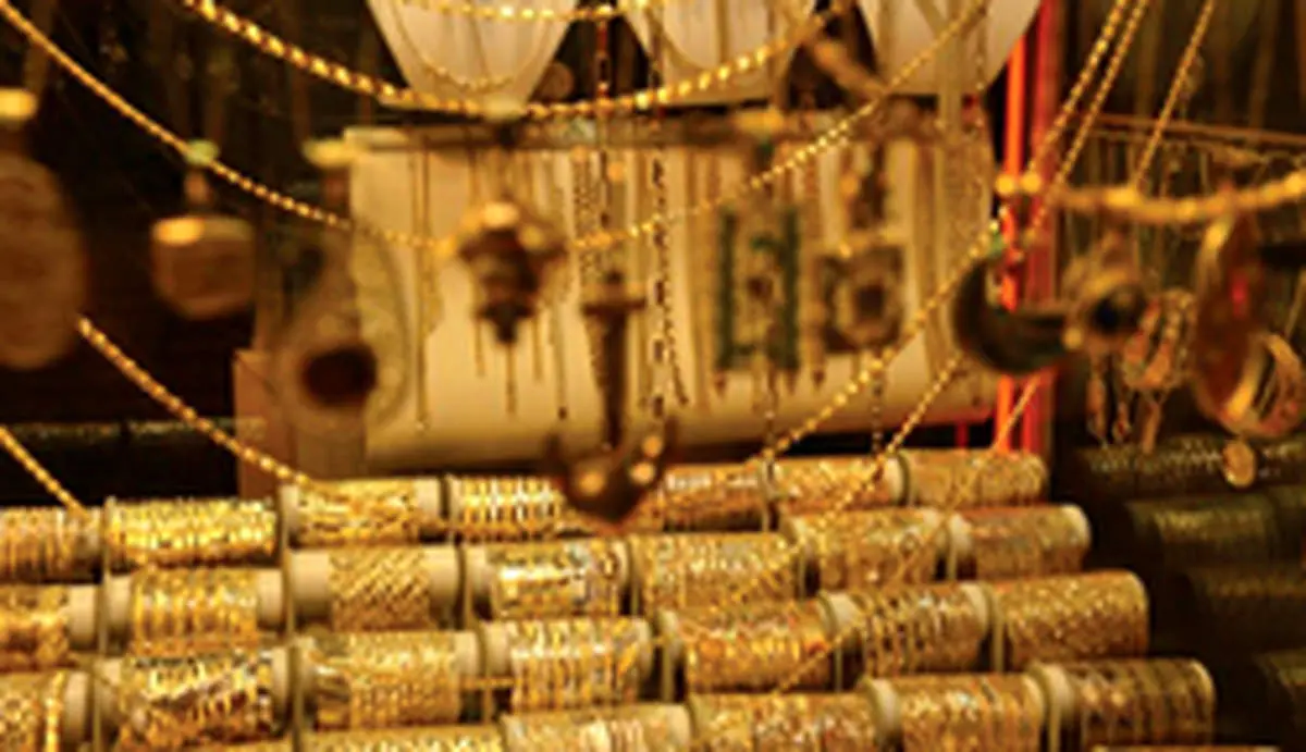 قیمتها در بازار سکه و طلا ریخت / دلار به کانال ۲۳ هزار تومانی برگشت