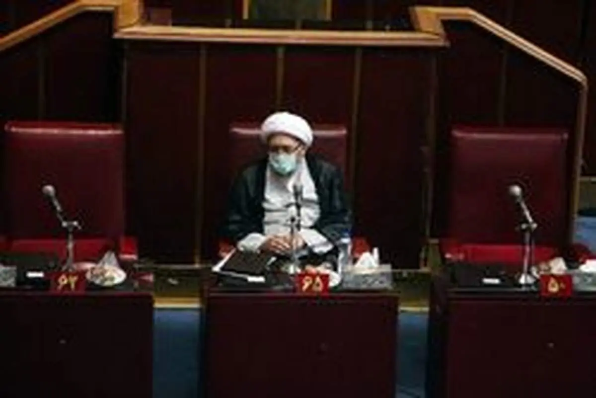 آیت الله آملی لاریجانی: مجمع تشخیص برای کمک به دولت و دیگر قوا در برون رفت از مشکلات آمادگی دارد