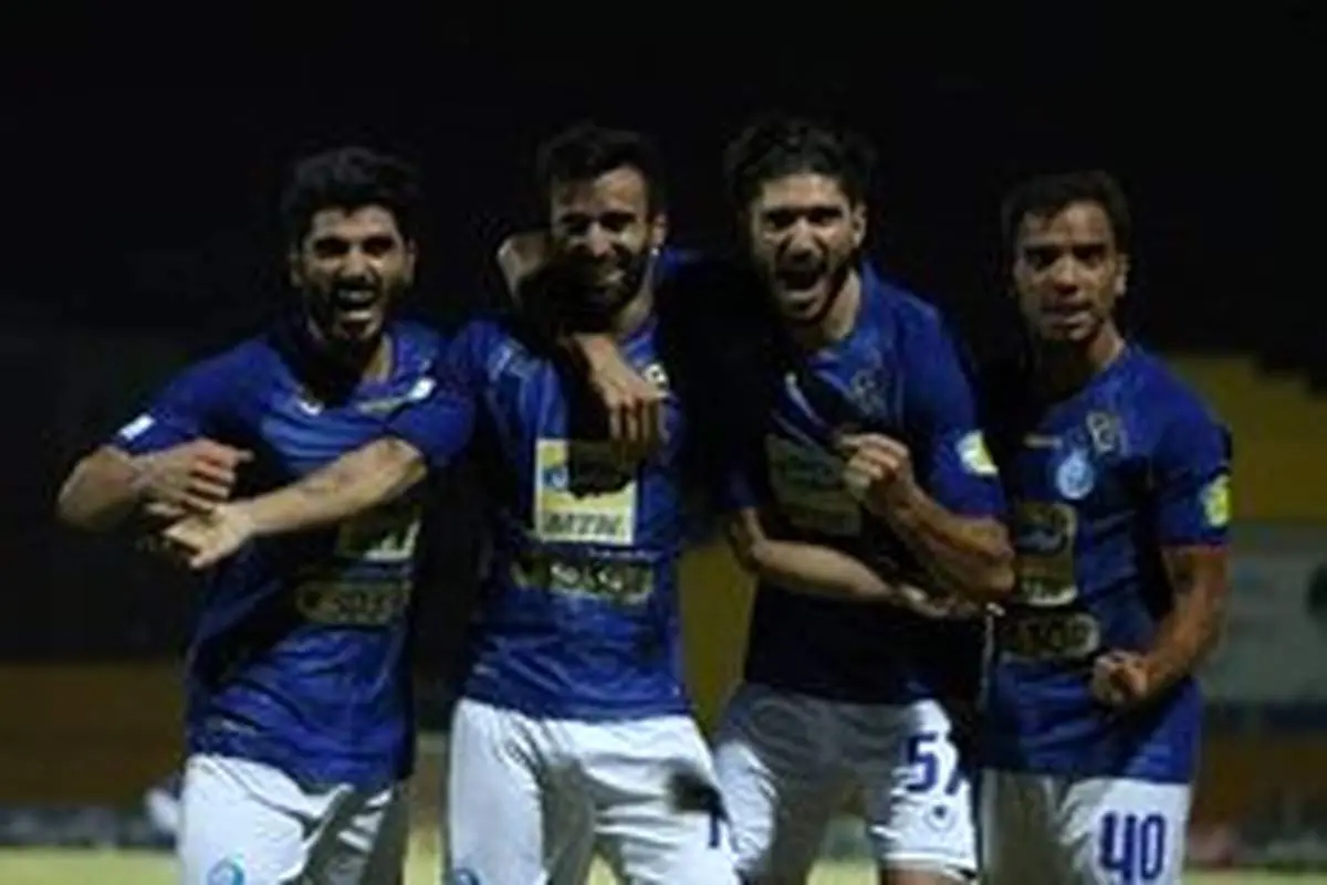 جشن تولد روزبه چشمی بدون رعایت پروتکل‌های بهداشتی! +عکس