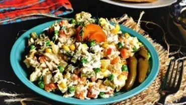 طرز تهیه سالاد مرغ و سیب زمینی خوش طعم