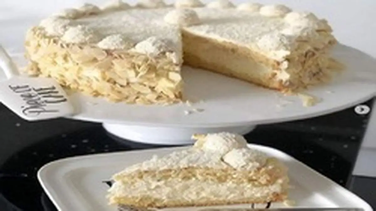 طرز تهیه کیک ساده خامهای