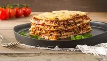 طرز تهیه لازانیا یونانی با گوشت چرخ کرده