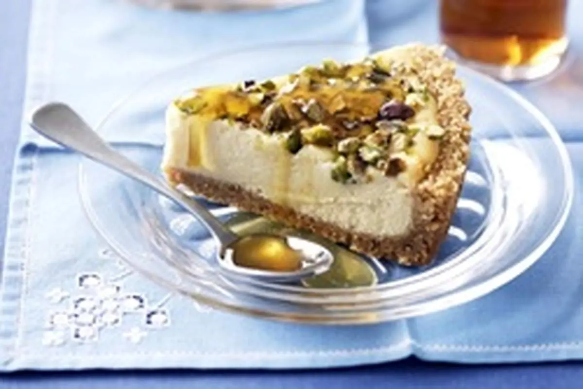 طرز تهیه چیزکیک شیر عسلی