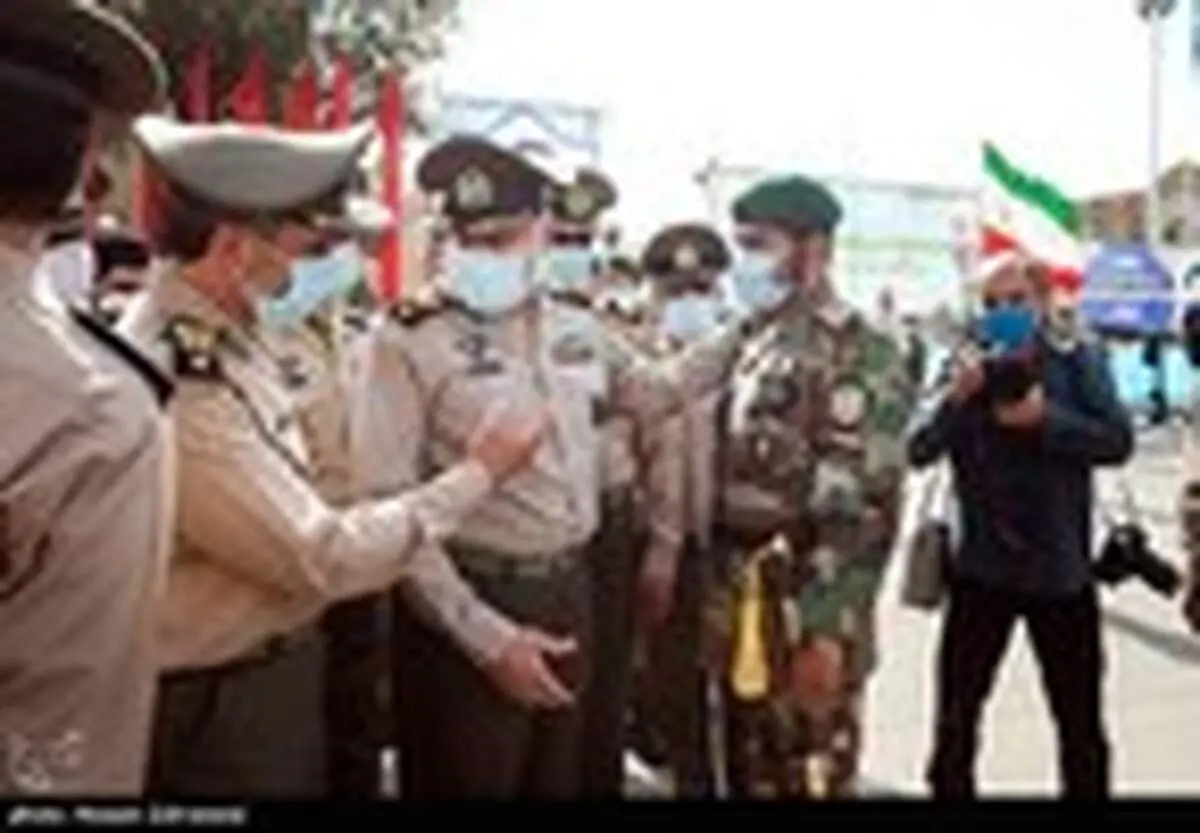 مراسم رونمایی از نشان فداکاری به دانشگاه افسری امام علی (ع) + عکس