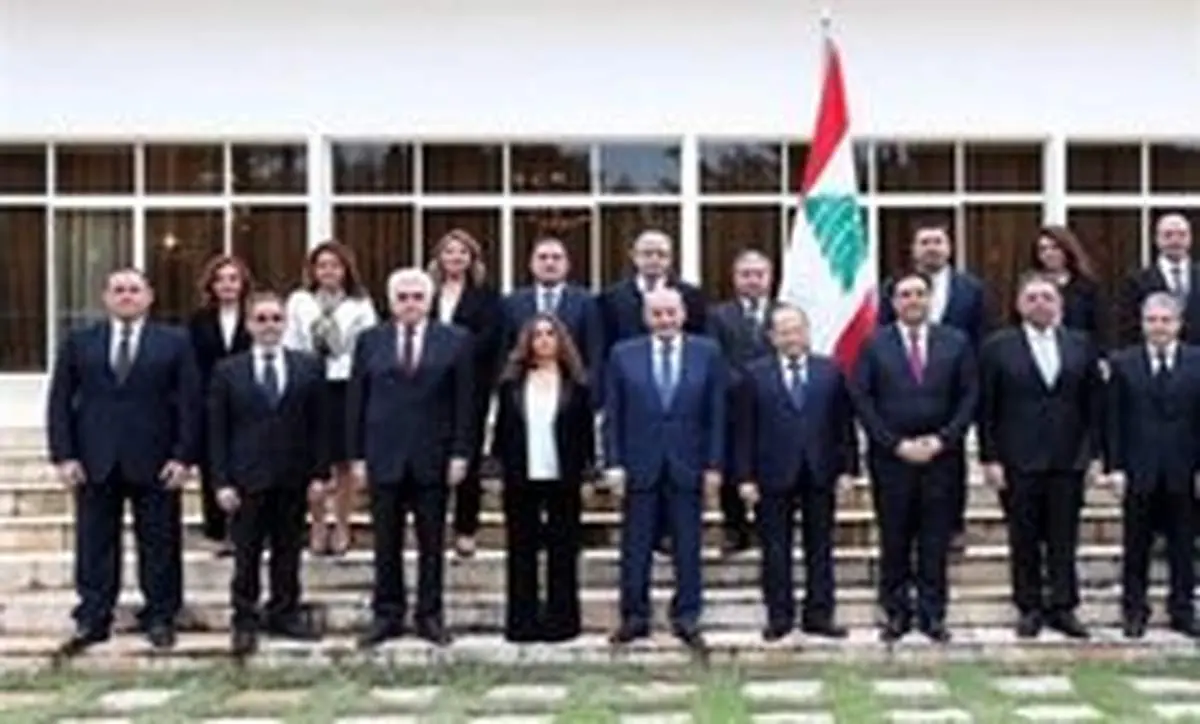 وزیر بهداشت لبنان: دولت استعفا داد/حسن دیاب سخنرانی میکند