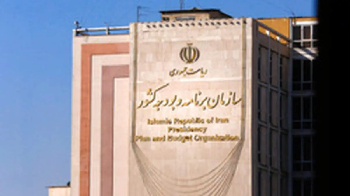چگونه هم حقوق کارمندان ۷۰ درصد اضافه شد هم میزان استفاده دولت از تنخواهگردان کم شد؟