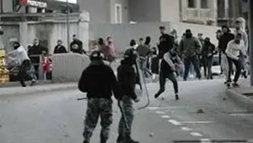 معترضان لبنانی همچنان در خیابان‌های بیروت