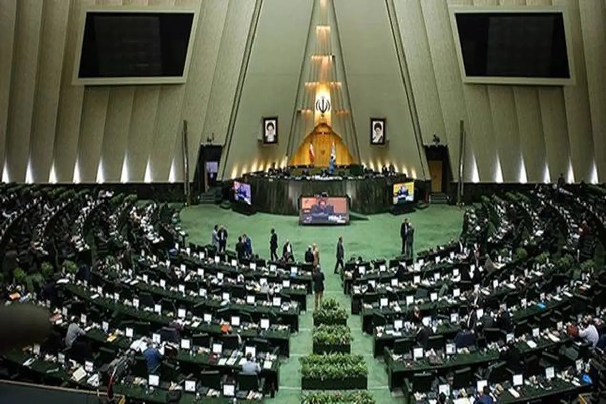 آقای روحانی خون شما از کنکوریها رنگینتر است+ فیلم