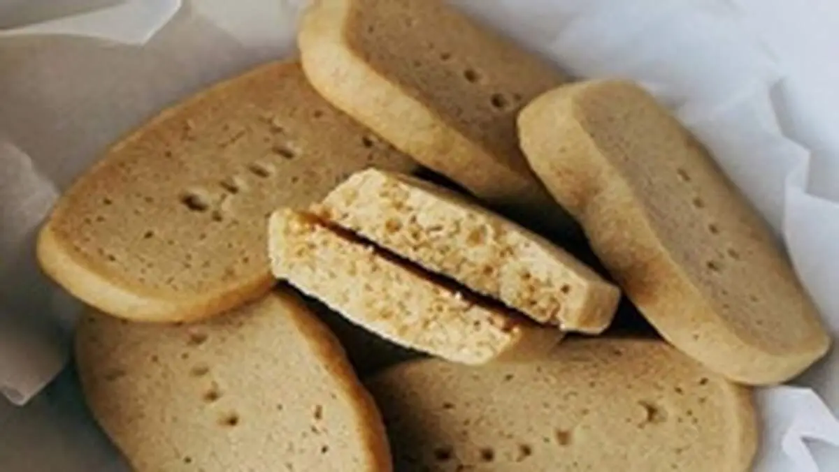 طرز تهیه بیسکویت ارده خوشمزه و مقوی