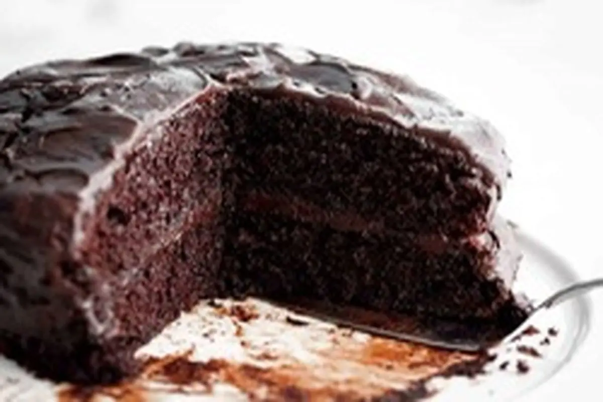 طرز تهیه کیک خیس شکلاتی با یک روش ساده
