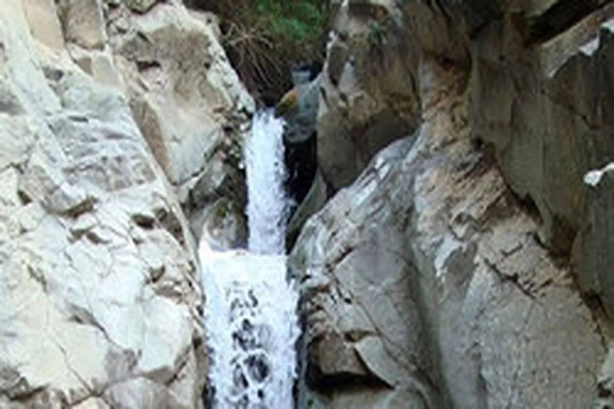 آبشار ایگل، آبشاری چشم نواز در فشم + عکس