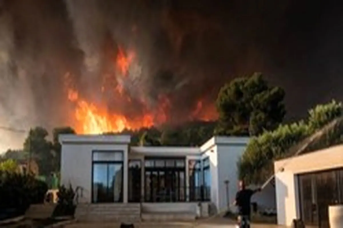 آتش‌سوزی جنگل در فرانسه حداقل ۲۲ زخمی بر جا گذاشت