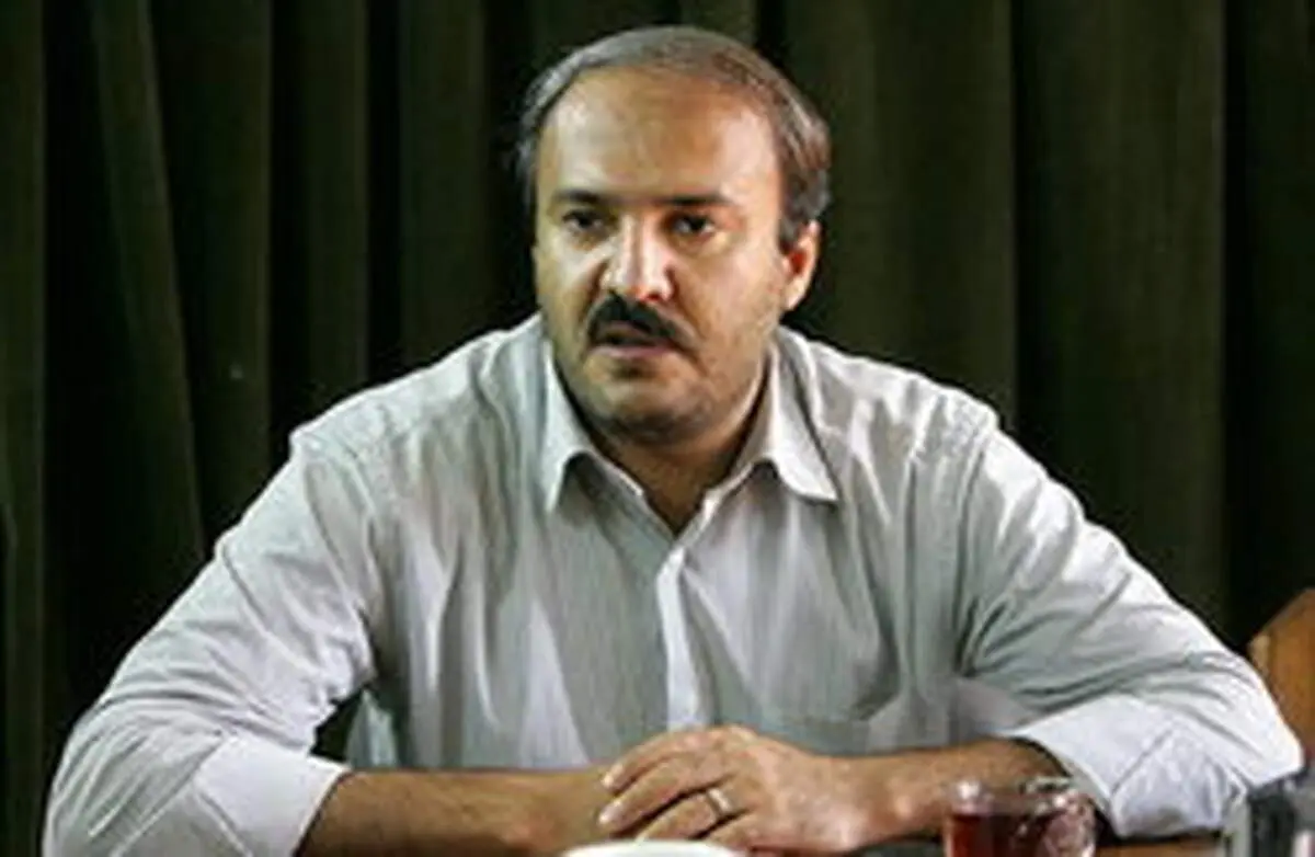 قنبری: مردم باید بدانند با رعایت پرتکل‌ها می‌توان از پیک کرونا گذشت‌