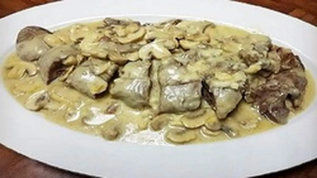 طرز تهیه خوراک زبان و قارچ با سس گریوی