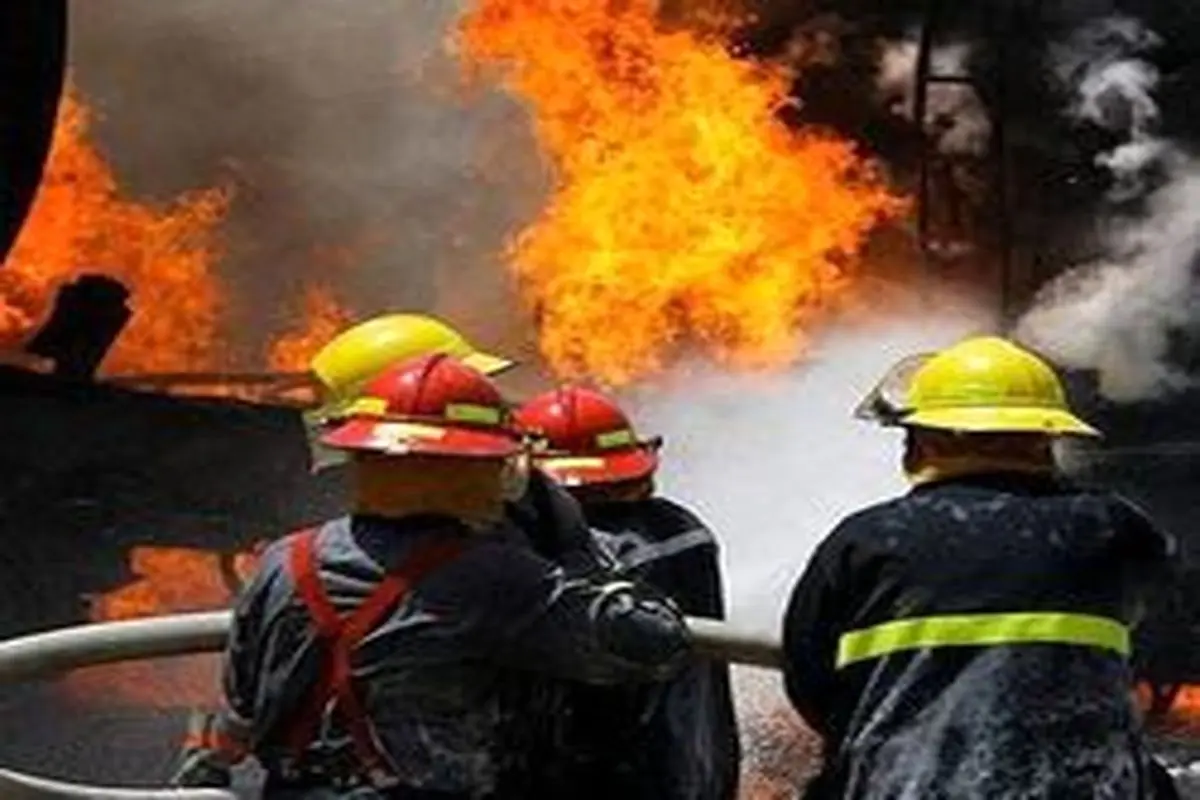 آتش سوزی یک مرکز درمانی در سعادت آباد تهران مهار شد