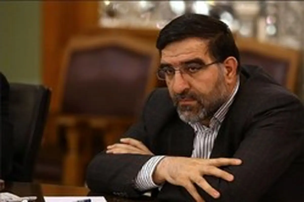 واکنش امیرآبادی به اظهارات واعظی درباره غیبت روحانی در جلسه رأی اعتماد به مدرس خیابانی