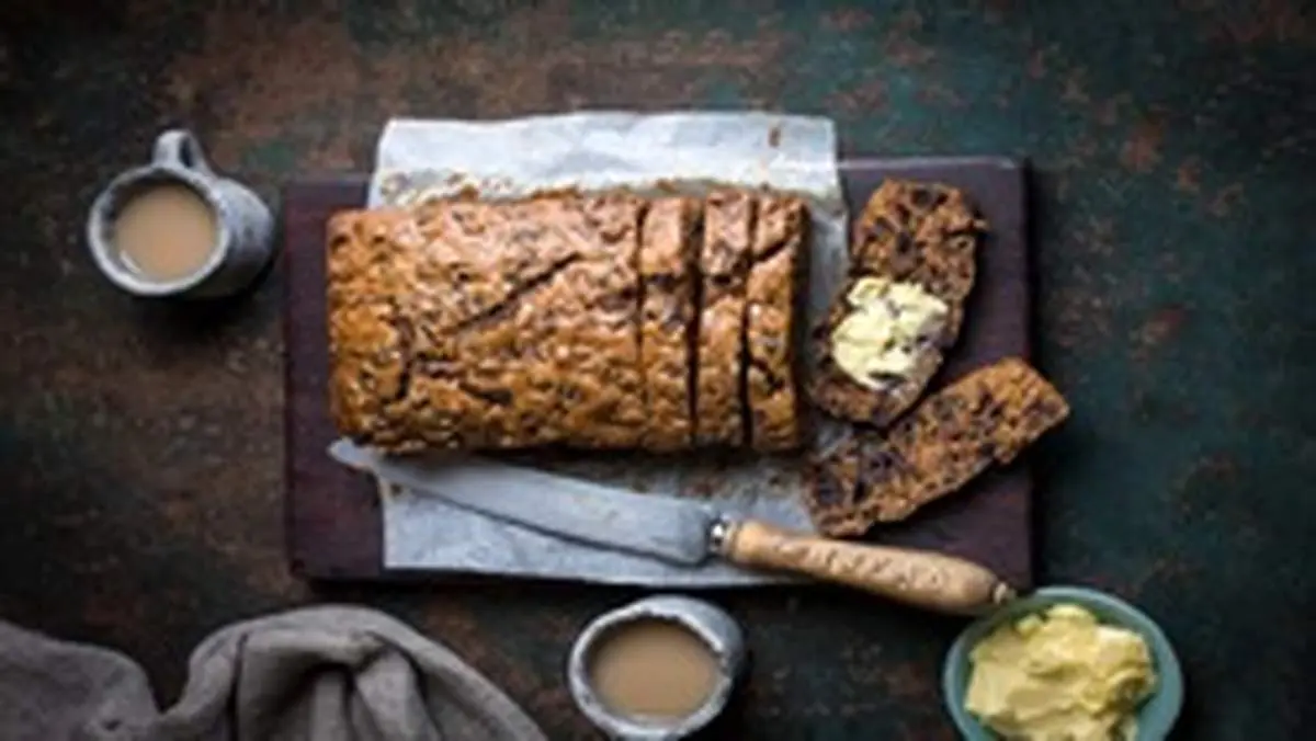 طرز تهیه کیک چای بسیار خوشمزه در فر و قابلمه