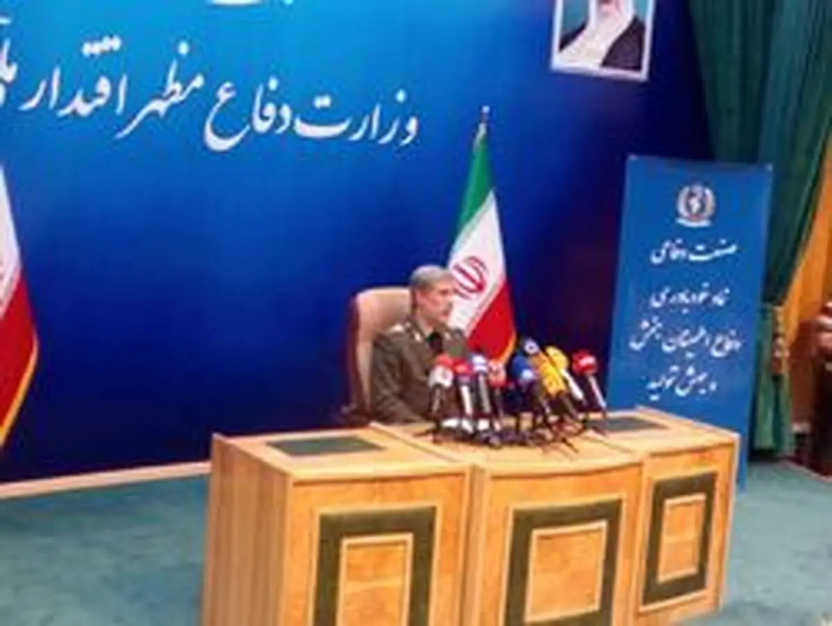 وزیر دفاع: با هر تهدیدی برخورد می‌کنیم/ استراتژی ما دفاع فعال است