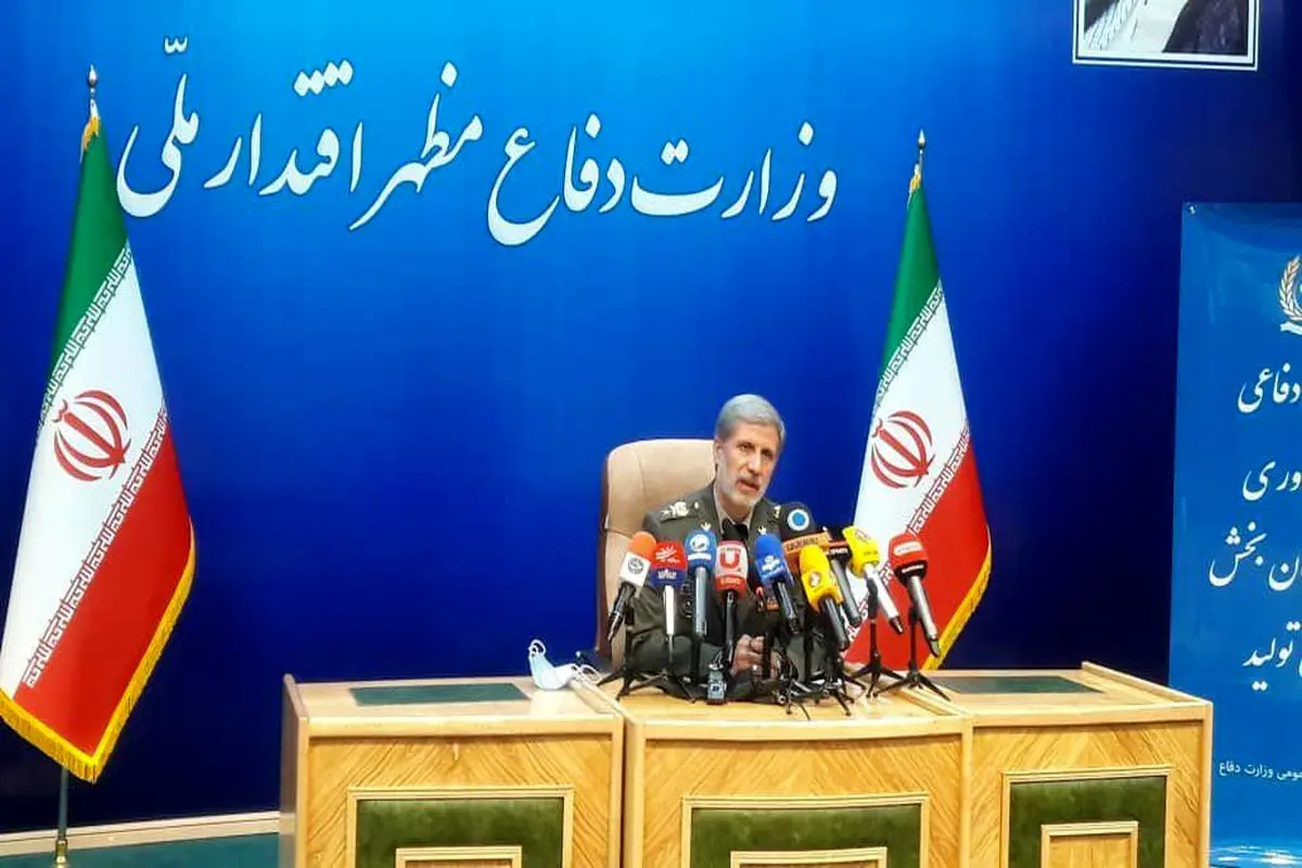 تأکید وزیر دفاع بر فروش سلاح پس از رفع تحریمها / بنایی برای تولید خودرو نداریم / آماده ایم نیازمندیهای تسلیحاتی لبنان را تامین کنیم