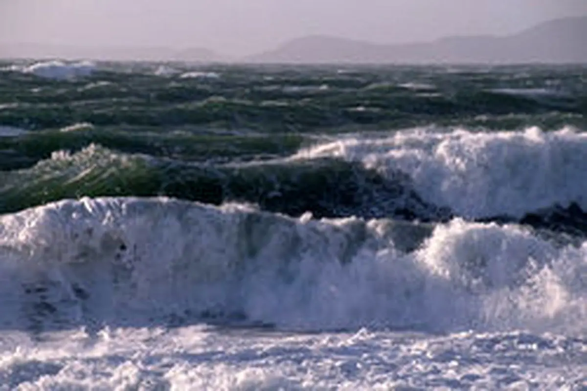 هشدار هواشناسی نسبت به افزایش طول امواج دریای خزر