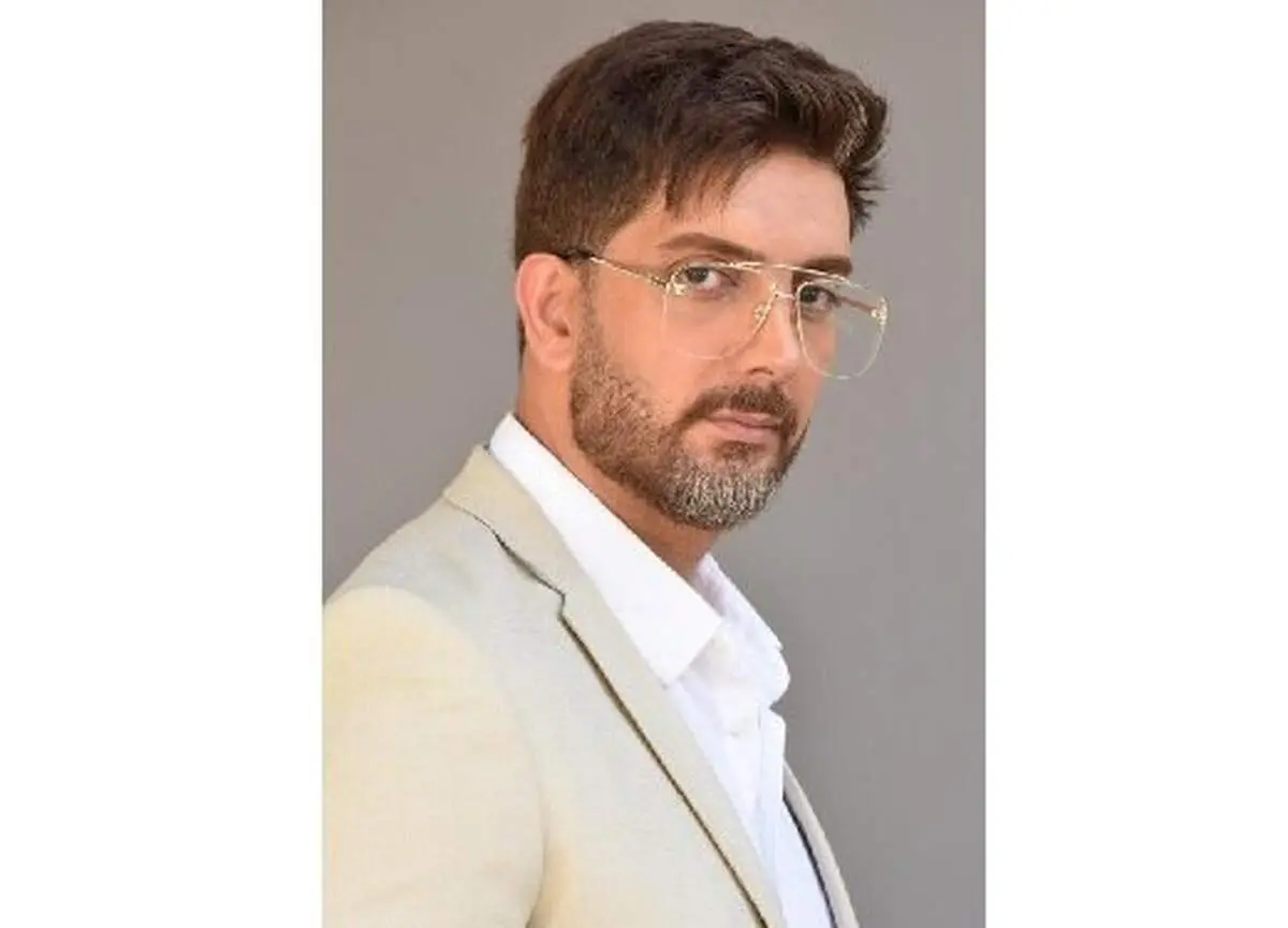 چهره‌ای متفاوت از «فرزاد فرزین» که تاحالا ندیده اید!