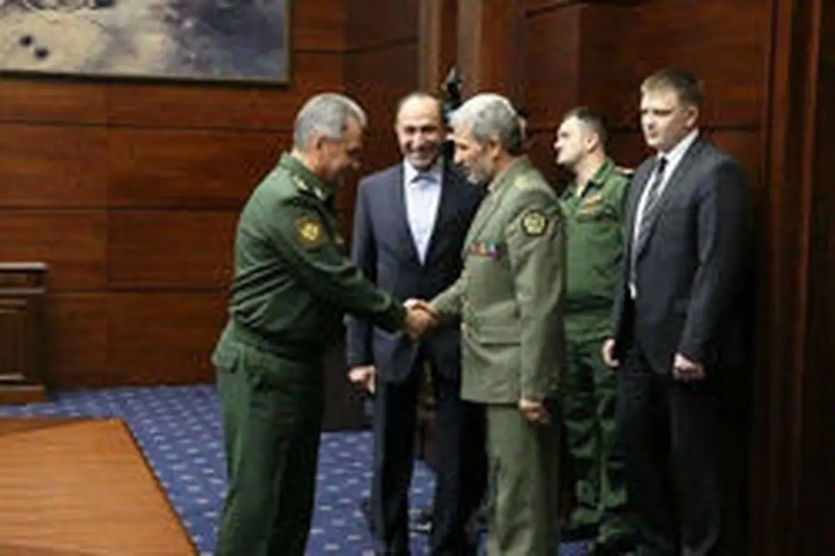 وزیران دفاع ایران و روسیه دیدار کردند