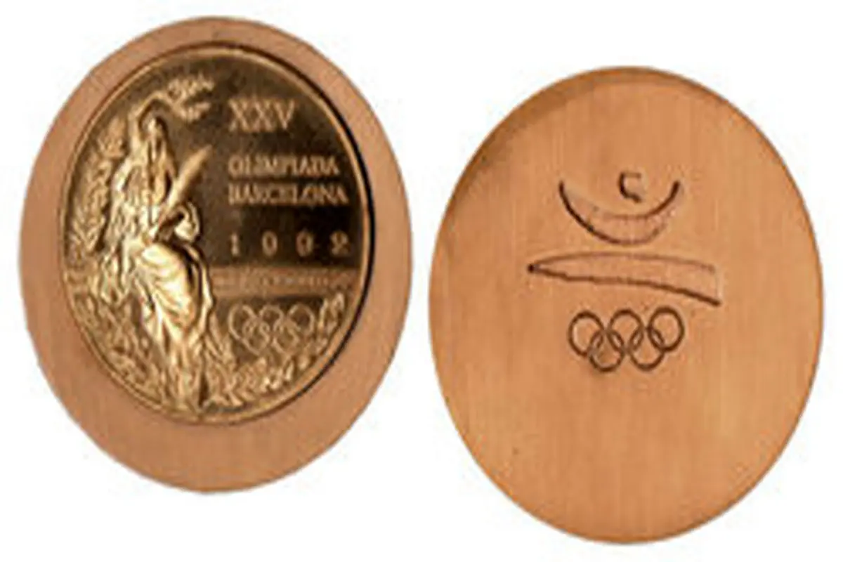ماجرای وزنه‌برداری که مدال المپیکش را نخواست/ تنبیه سخت IOC برای بی‌احترامی به مدال