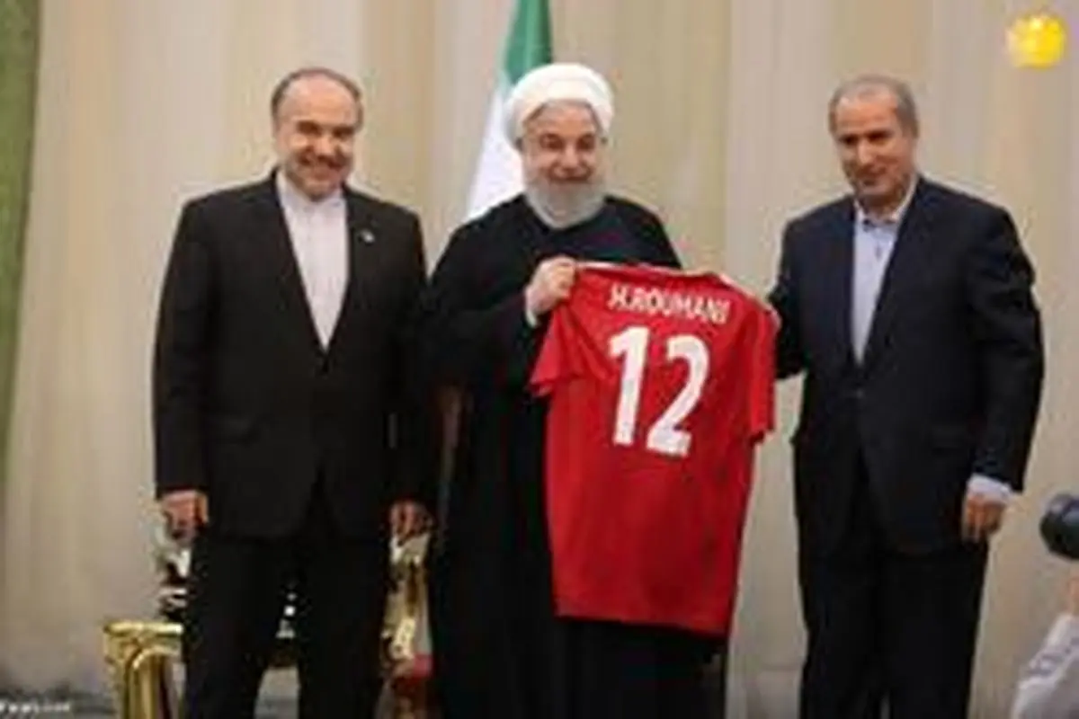سهم احمدی نژاد و روحانی از کوتاه قامتی مدیران فوتبالی