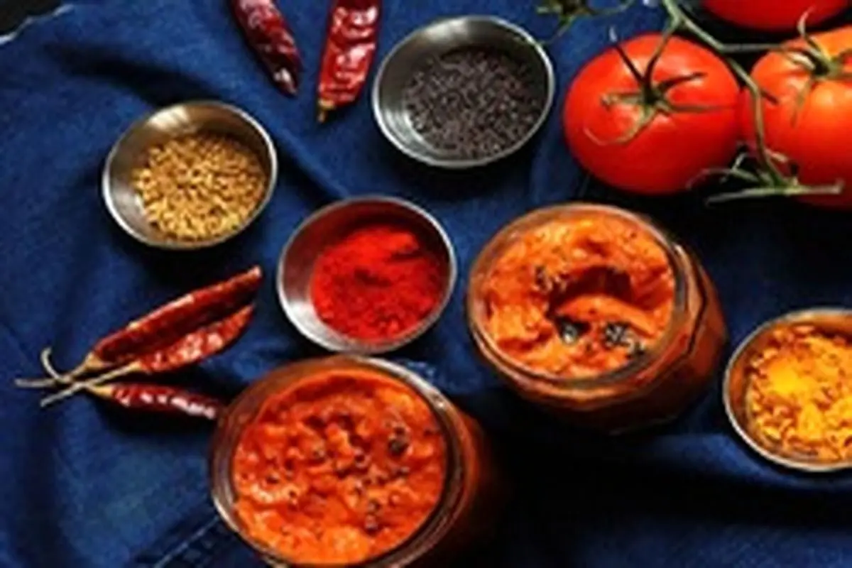 طرز تهیه ترشی گوجه فرنگی هندی تند و خوشمزه