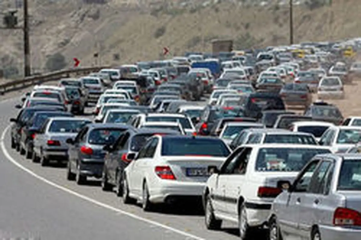 ترافیک نیمه سنگین در جاده کرج-چالوس