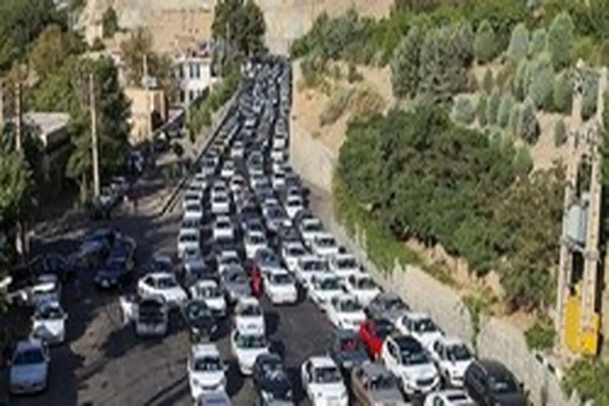 ترافیک سنگین در جاده چالوس/ممنوعیت تردد از مرزن آباد به کرج در کندوان از ساعت ۱۵ امروز